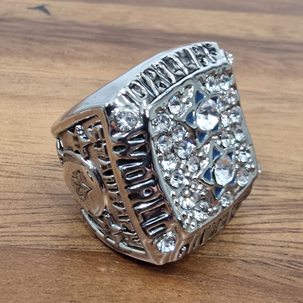 Dallas Cowboys Championship Ring 1977 Size 7‎ Silver Staubach Fan Edition